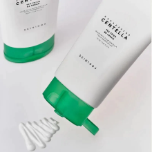 صورة كريم سنتيلا: استمتع ببشرة صحية ومشرقة مع Skin1004 Madagascar Centella Tea-Trica B5 Cream 75ml